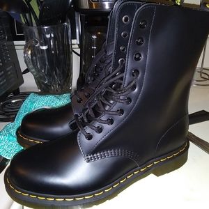 Dr. Martens